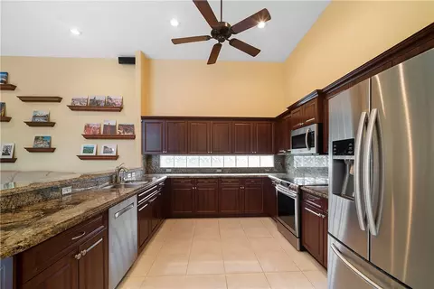 7040 NW 68th Dr, Parkland, FL 33067 photo 13