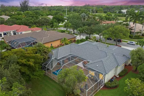 7040 NW 68th Dr, Parkland, FL 33067 photo 2