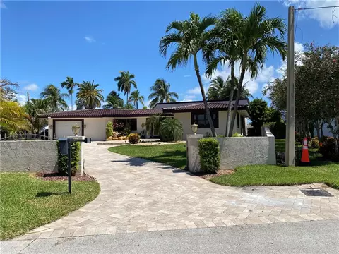 2201 SE 8th St, Pompano Beach, FL 33062 photo 1