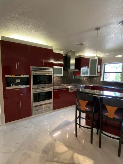 2201 SE 8th St, Pompano Beach, FL 33062 photo 2