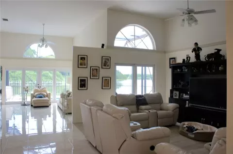 888 Vanda Ter, Weston, FL 33327 photo 13