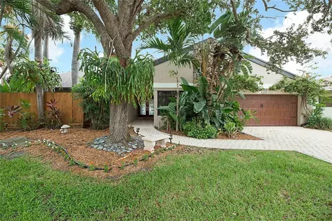 2830 NE 47th St, Lighthouse Point, FL 33064 photo 1