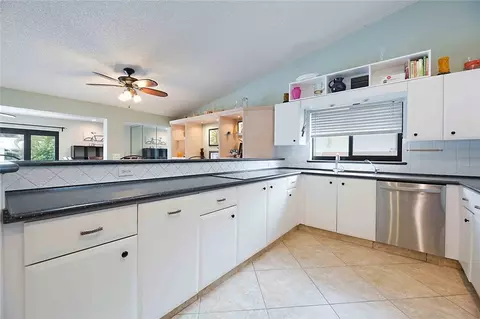 2830 NE 47th St, Lighthouse Point, FL 33064 photo 12