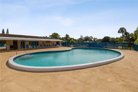 1625 NW 80th Ave #E, Margate, FL 33063 photo 8