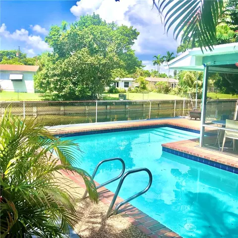 1609 E River Dr, Margate, FL 33063 photo 10