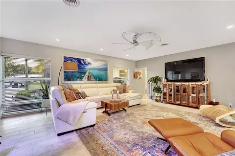 3210 Dover Rd, Pompano Beach, FL 33062 photo 4