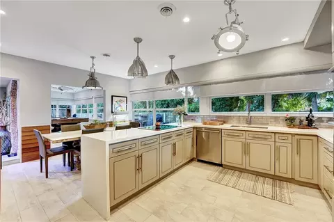 3210 Dover Rd, Pompano Beach, FL 33062 photo 7