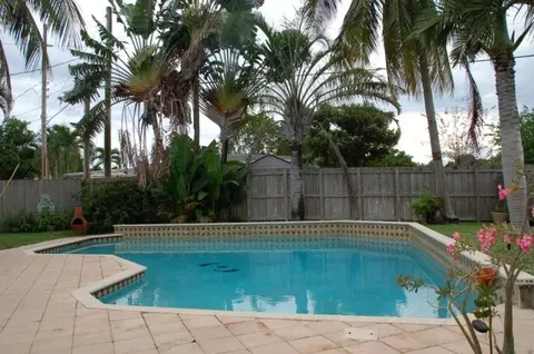 970 Lyons Park Dr, Pompano Beach, FL 33060 photo 4