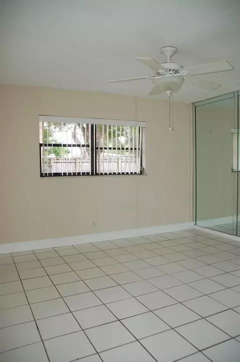 970 Lyons Park Dr, Pompano Beach, FL 33060 photo 16