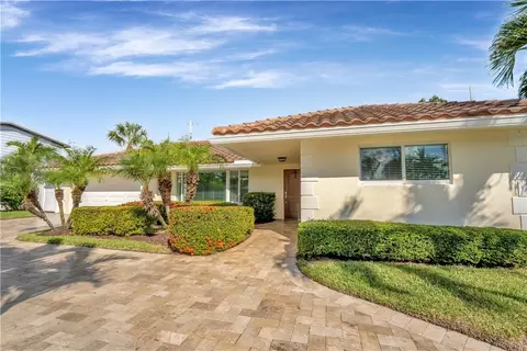 2161 NE 44th Ct, Lighthouse Point, FL 33064 photo 3