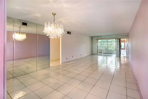 2004 Granada Dr #E4, Coconut Creek, FL 33066 photo 8