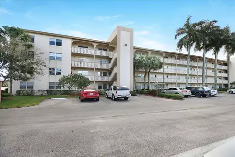 2004 Granada Dr #E4, Coconut Creek, FL 33066 photo 29