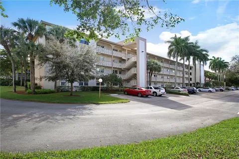 2004 Granada Dr #E4, Coconut Creek, FL 33066 photo 30