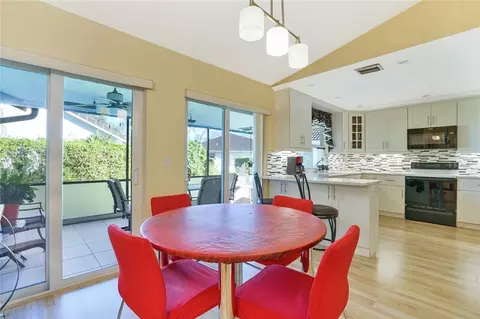 5317 Pine Cir, Coral Springs, FL 33067 photo 9