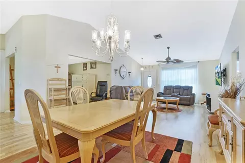 5317 Pine Cir, Coral Springs, FL 33067 photo 8