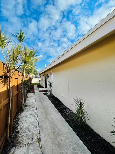 6539 Harbour Rd, North Lauderdale, FL 33068 photo 23