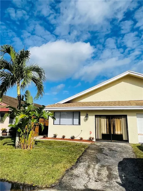 6539 Harbour Rd, North Lauderdale, FL 33068 photo 2