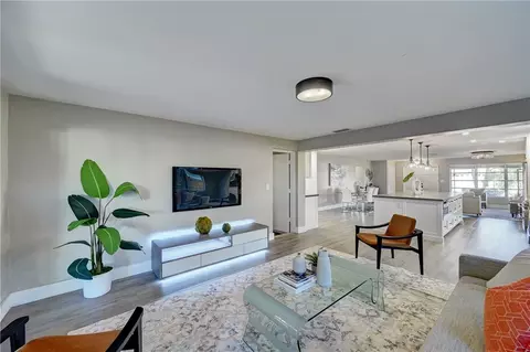 1300 SE 3rd St, Pompano Beach, FL 33060 photo 14