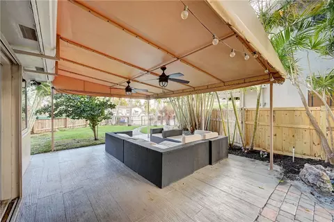 1300 SE 3rd St, Pompano Beach, FL 33060 photo 27