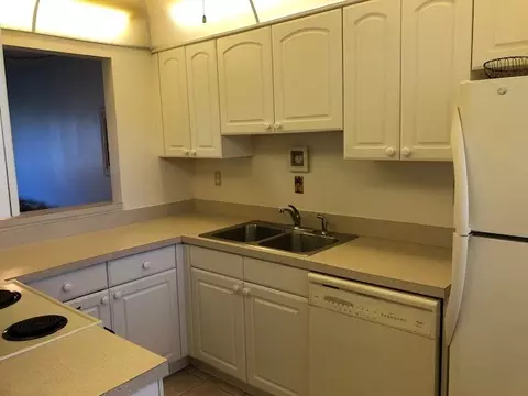 5463 SE Miles Grant Rd #105, Stuart, FL 34997 photo 4