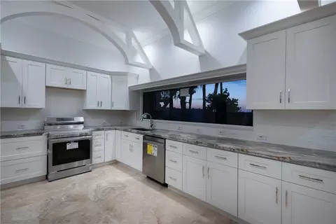 2302 Bay Dr, Pompano Beach, FL 33062 photo 14