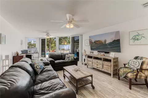 341 SE 3rd St, Pompano Beach, FL 33060 photo 8