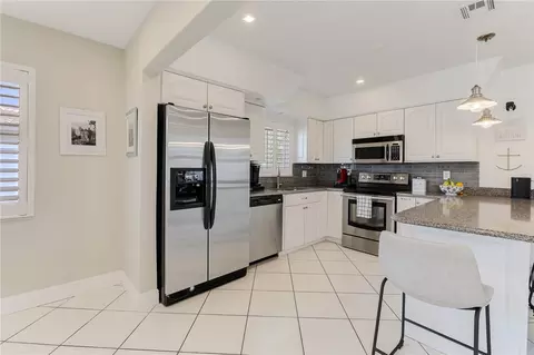 341 SE 3rd St, Pompano Beach, FL 33060 photo 16