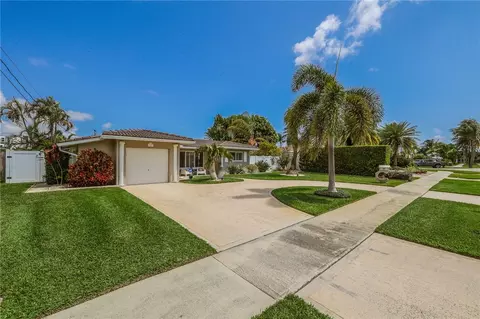341 SE 3rd St, Pompano Beach, FL 33060 photo 4