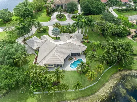 3820 Windmill Lake Rd, Weston, FL 33332 photo 6