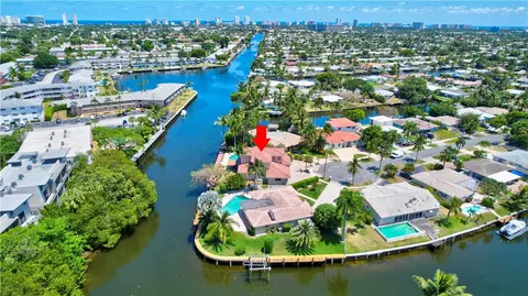 209 SE 3rd Ter, Pompano Beach, FL 33060 photo 2