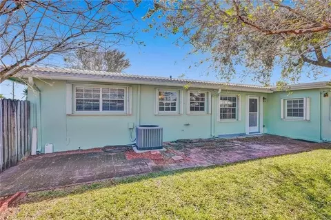 361 SE 8th Ct, Pompano Beach, FL 33060 photo 37