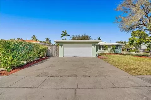 361 SE 8th Ct, Pompano Beach, FL 33060 photo 3