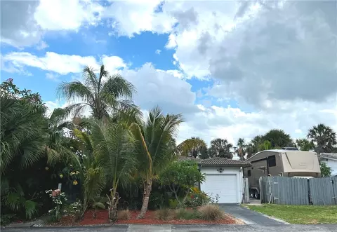 3208 Dow St, Pompano Beach, FL 33062 photo 2