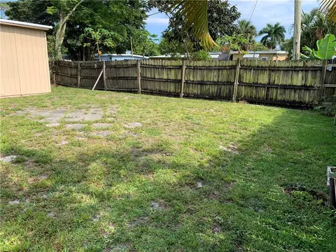 1012 Pottawatomie St, Jupiter, FL 33458 photo 9