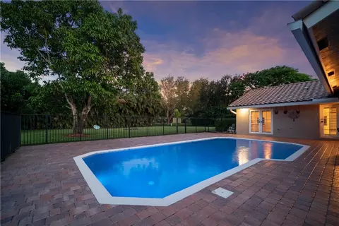 7320 Dover Ct, Parkland, FL 33067 photo 11