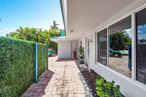 1973 Coco Palm Pl, Pompano Beach, FL 33062 photo 4