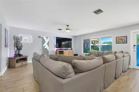 1973 Coco Palm Pl, Pompano Beach, FL 33062 photo 5