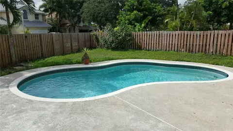 2935 NW 68th Ave, Margate, FL 33063 photo 2