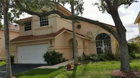 2935 NW 68th Ave, Margate, FL 33063 photo 1
