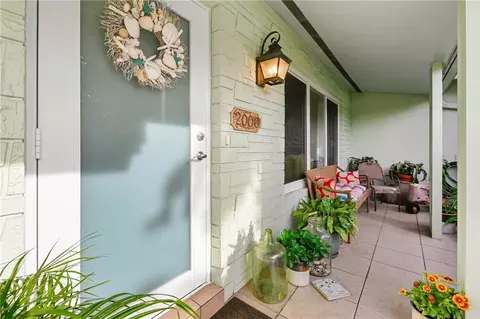 2000 NE 28th St, Lighthouse Point, FL 33064 photo 2