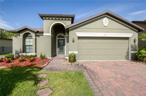 919 Fiddleleaf Cir, West Melbourne, FL 32904 photo 1