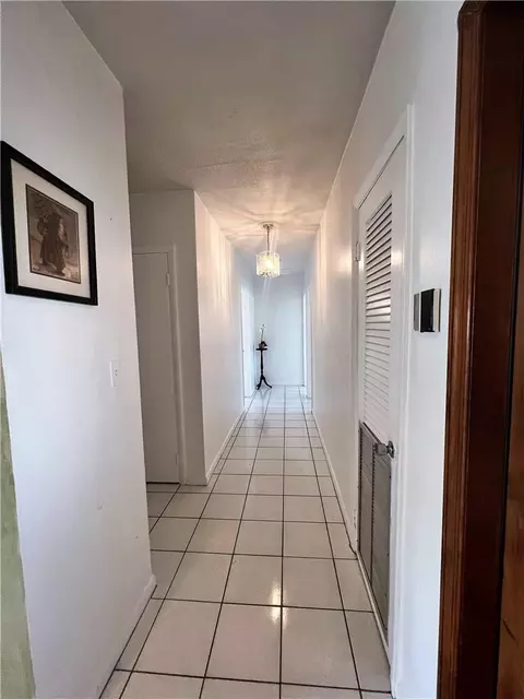 790 W 63rd Dr, Hialeah, FL 33012 photo 13