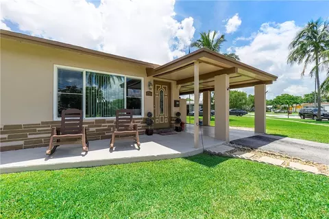 1708 E River Dr, Margate, FL 33063 photo 2