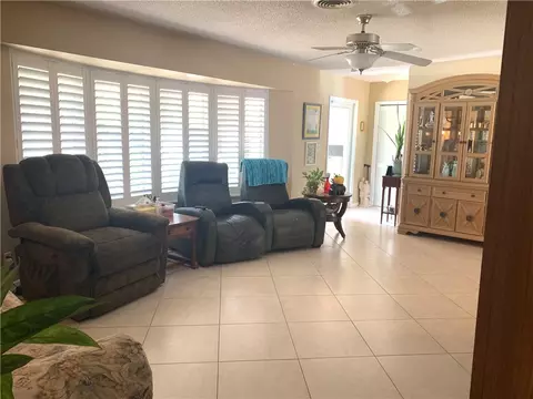431 SE 5th Ct, Pompano Beach, FL 33060 photo 12