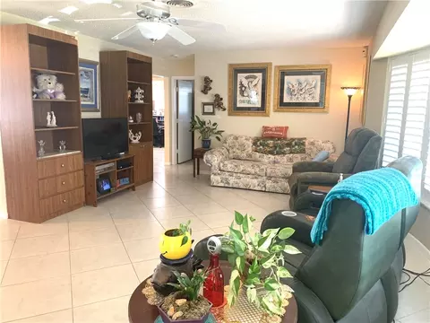431 SE 5th Ct, Pompano Beach, FL 33060 photo 13