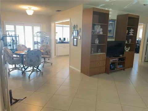 431 SE 5th Ct, Pompano Beach, FL 33060 photo 11