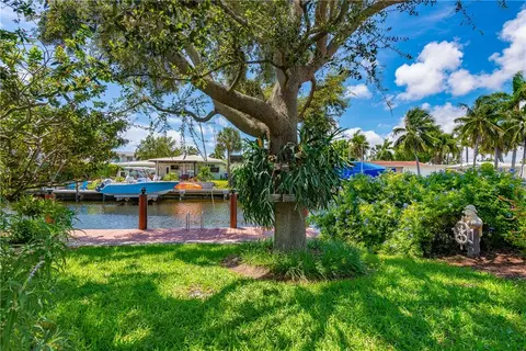 290 SE 9th St, Pompano Beach, FL 33060 photo 6