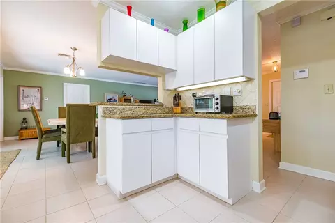 290 SE 9th St, Pompano Beach, FL 33060 photo 29