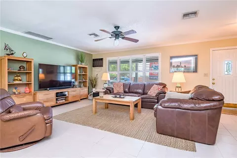 290 SE 9th St, Pompano Beach, FL 33060 photo 22