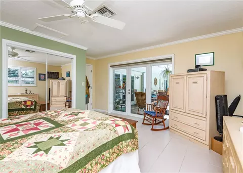 290 SE 9th St, Pompano Beach, FL 33060 photo 16
